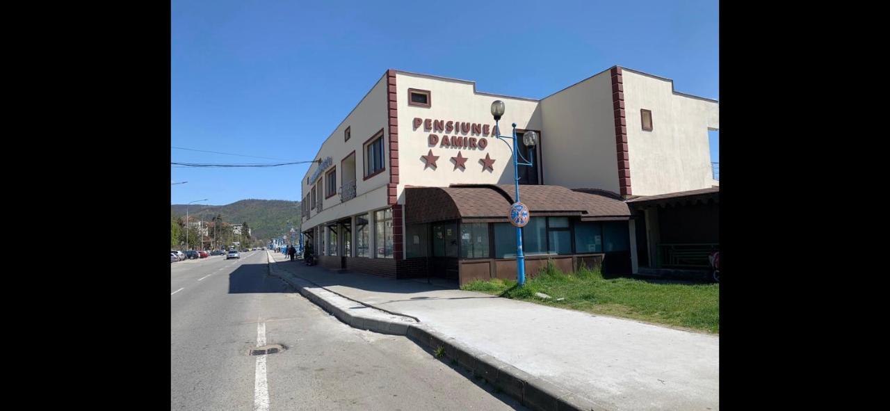 Pensiunea Damiro Orşova Exteriér fotografie